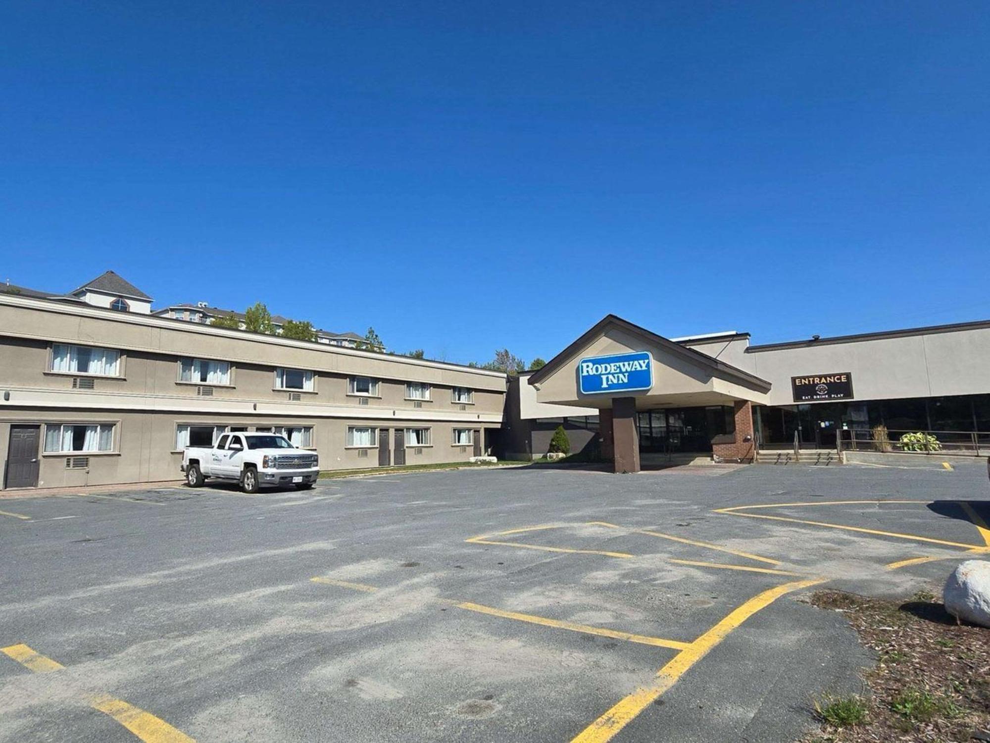 Rodeway Inn 서드베리 외부 사진
